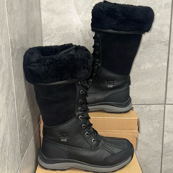 UGG ADIRONDACK BOOT TALL lll